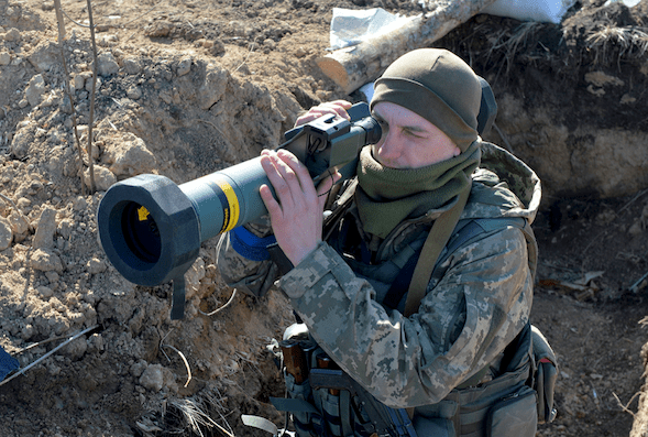 Hemmelig filmet: Albanere handler ukrainske antitankmissiler